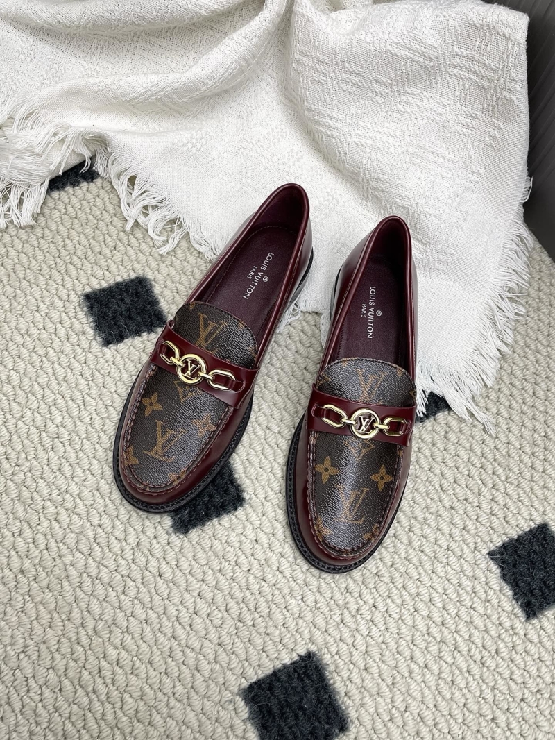 l0vis Vvtt0n loafers